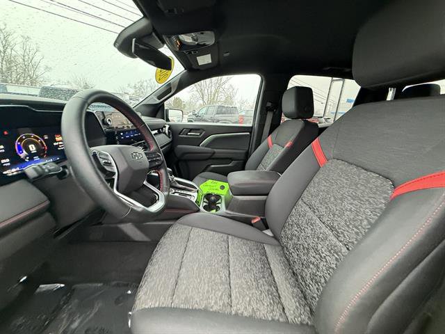 Used 2024 Chevrolet Colorado Z71 w/ Advanced Trailering Package image 28