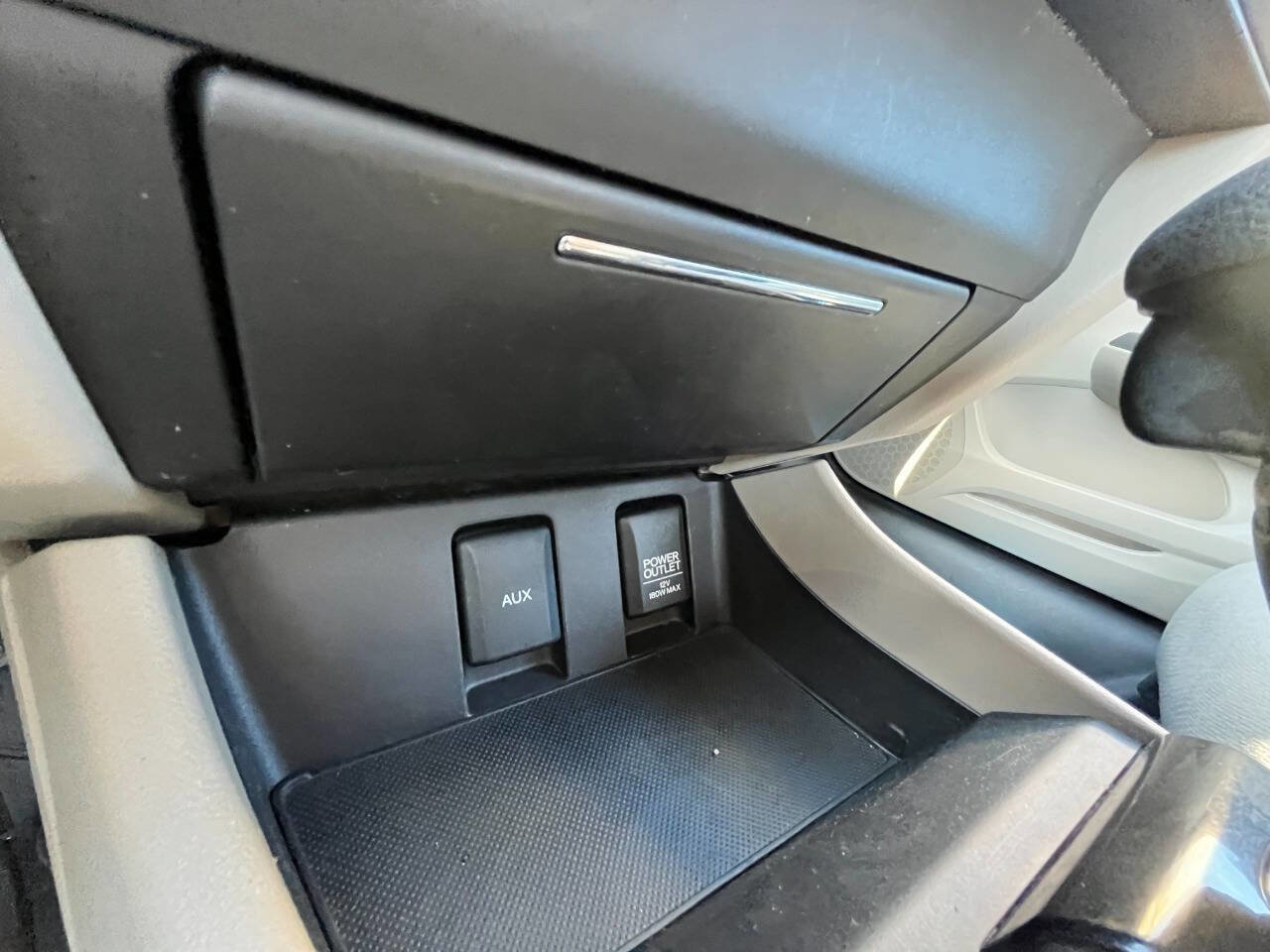 Used 2013 Honda Civic LX image 16