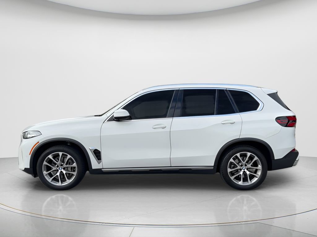 Certified 2024 BMW X5 sDrive40i w/ Parking Assistance Package image 2