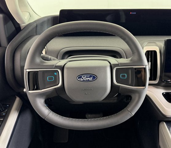 New 2026 Ford Expedition Active image 11