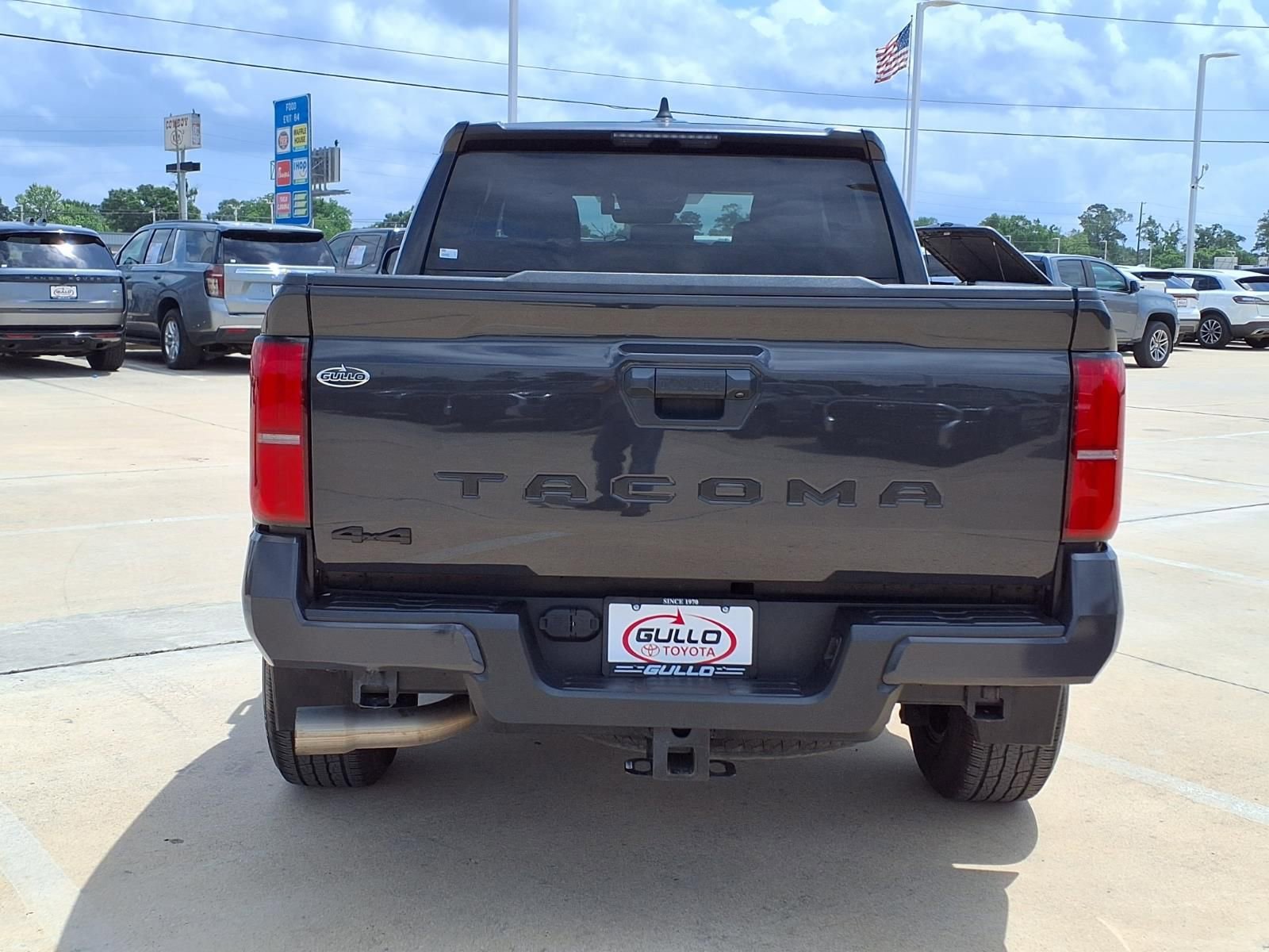 Certified 2024 Toyota Tacoma SR5 AWD/4WD image 8