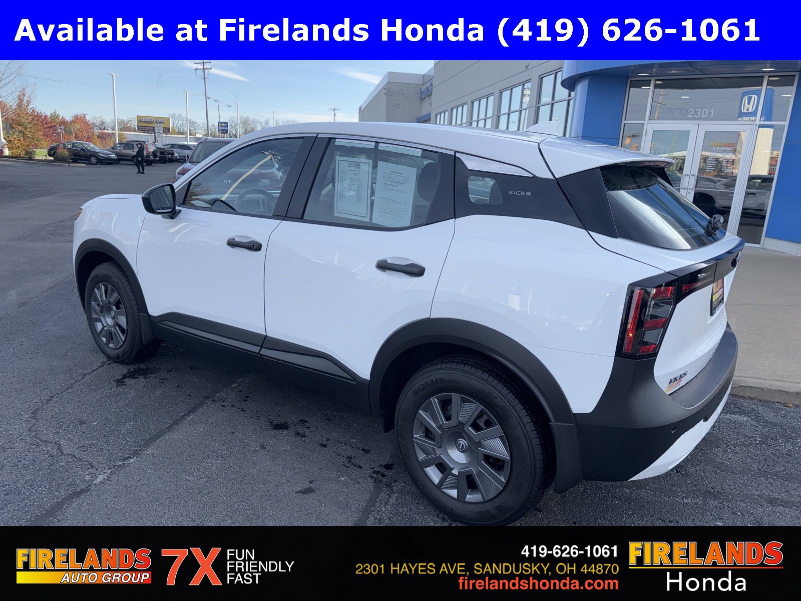 Used 2025 Nissan Kicks S image 3