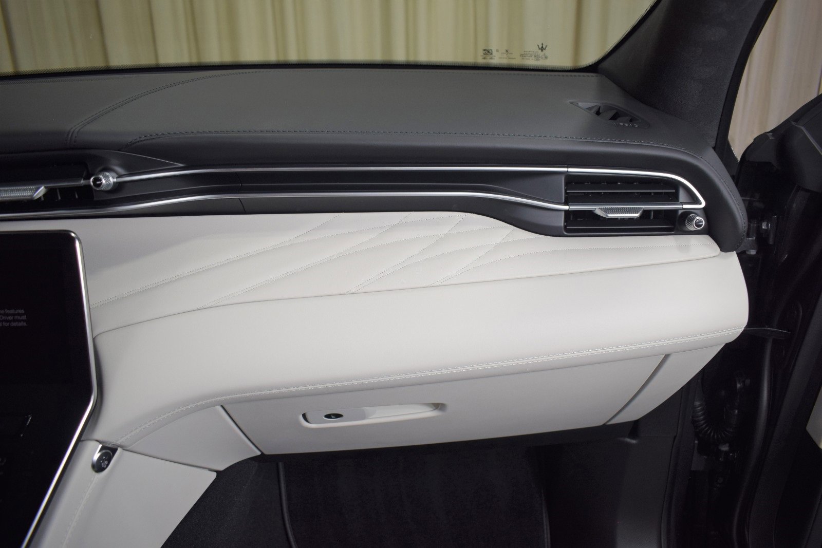 New 2024 Maserati Grecale Modena image 26