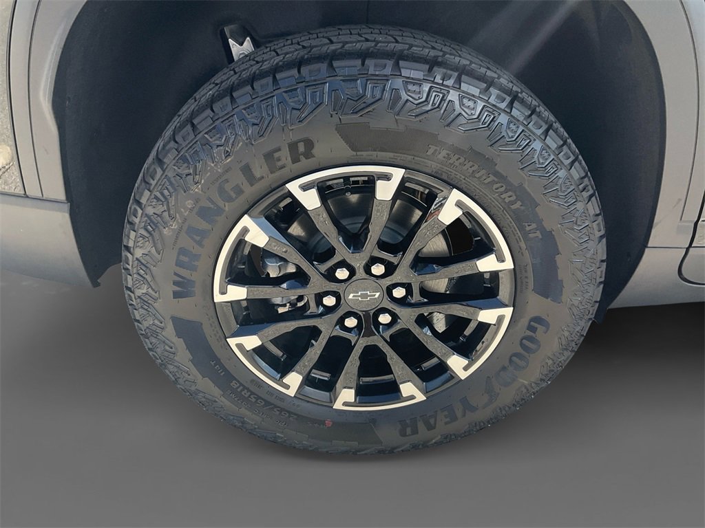 New 2026 Chevrolet Traverse Z71 w/ Driver Confidence Package image 10