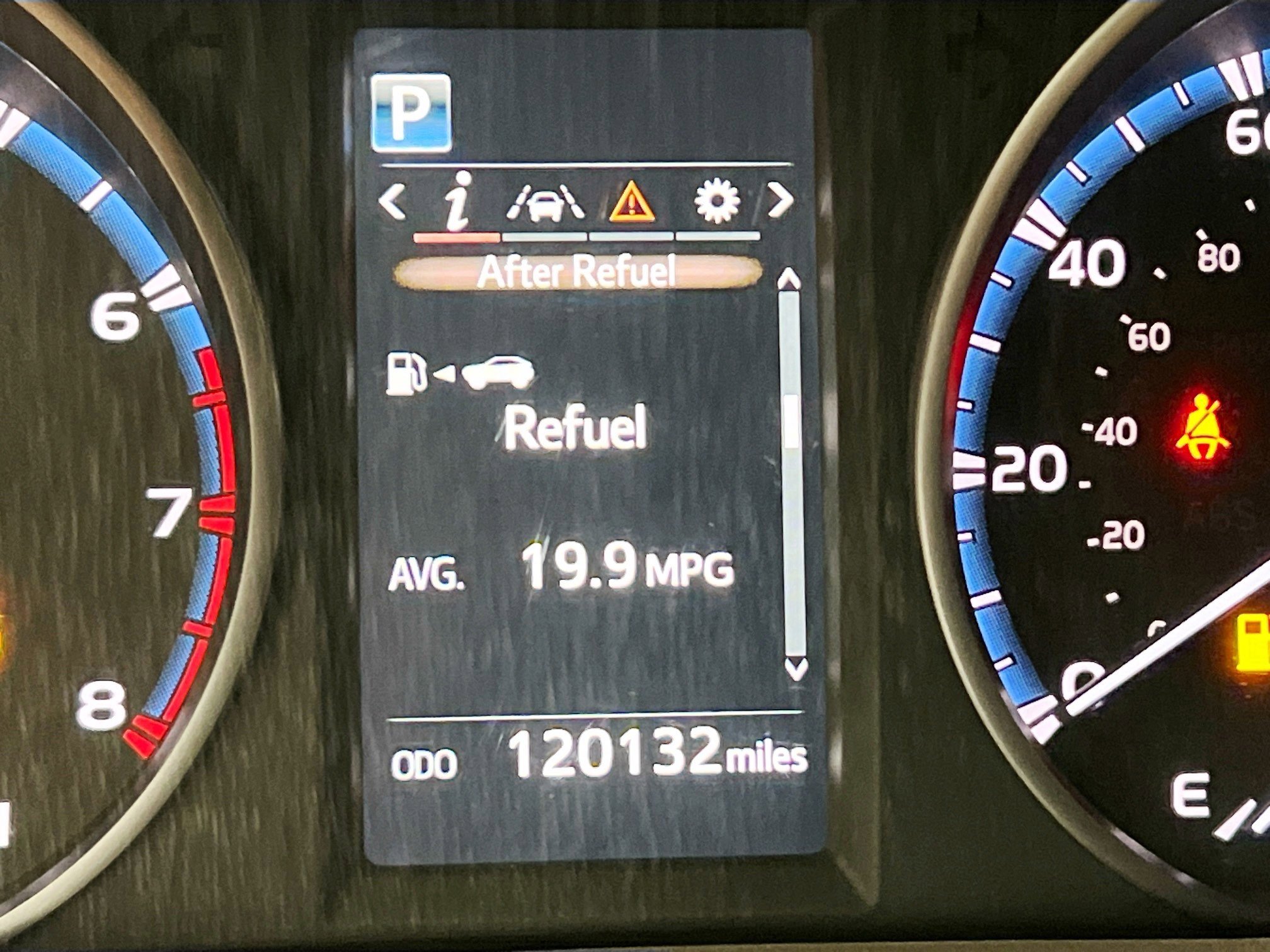 Used 2017 Toyota RAV4 LE image 23