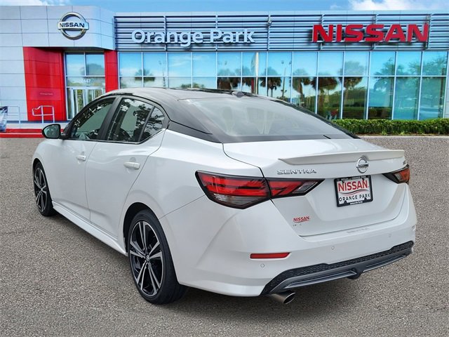 Used 2023 Nissan Sentra SR w/ SR Premium Package image 3