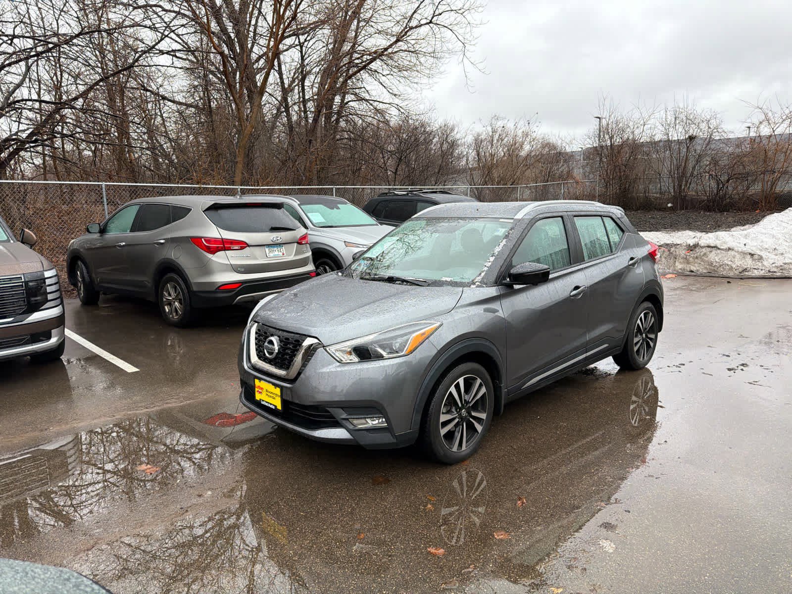 Used 2019 Nissan Kicks SR w/ SR Premium Package image 4