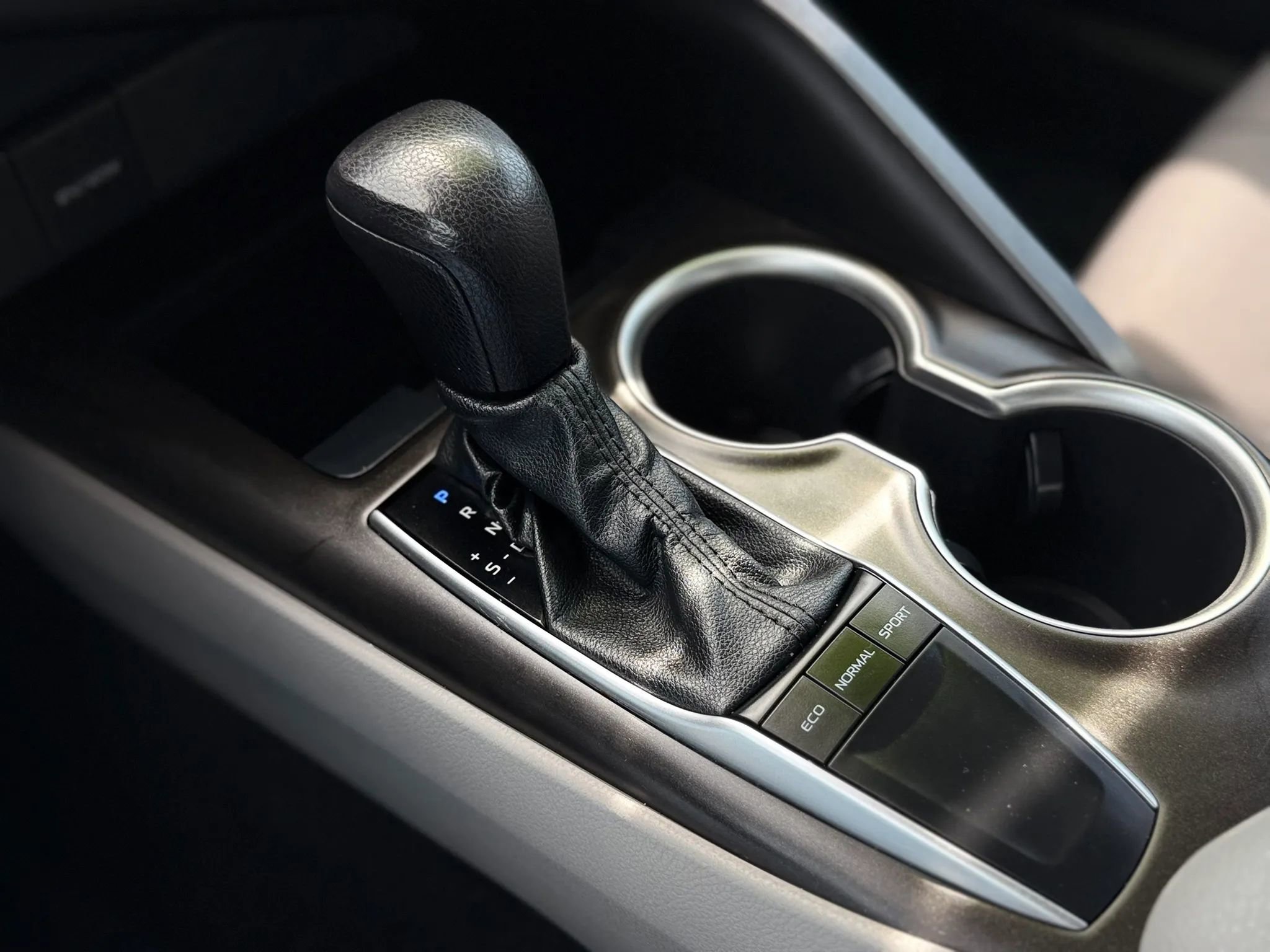 Used 2023 Toyota Camry LE image 22