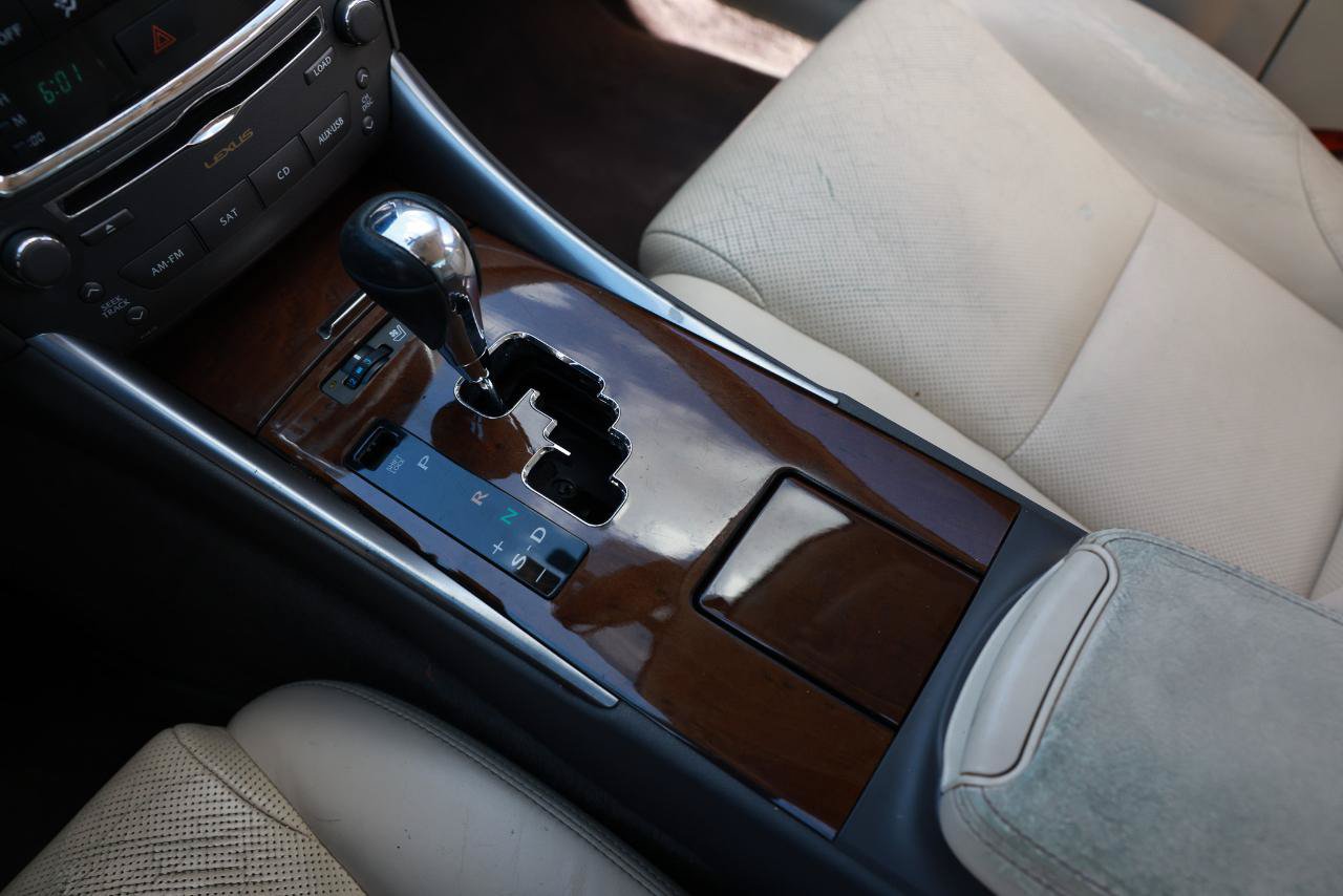 Used 2010 Lexus IS 250 RWD image 39