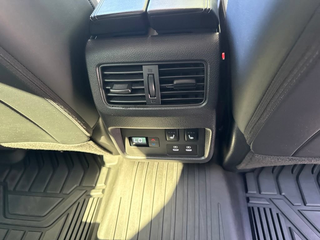 Used 2026 Nissan Rogue Platinum w/ Tech Package AWD/4WD image 12
