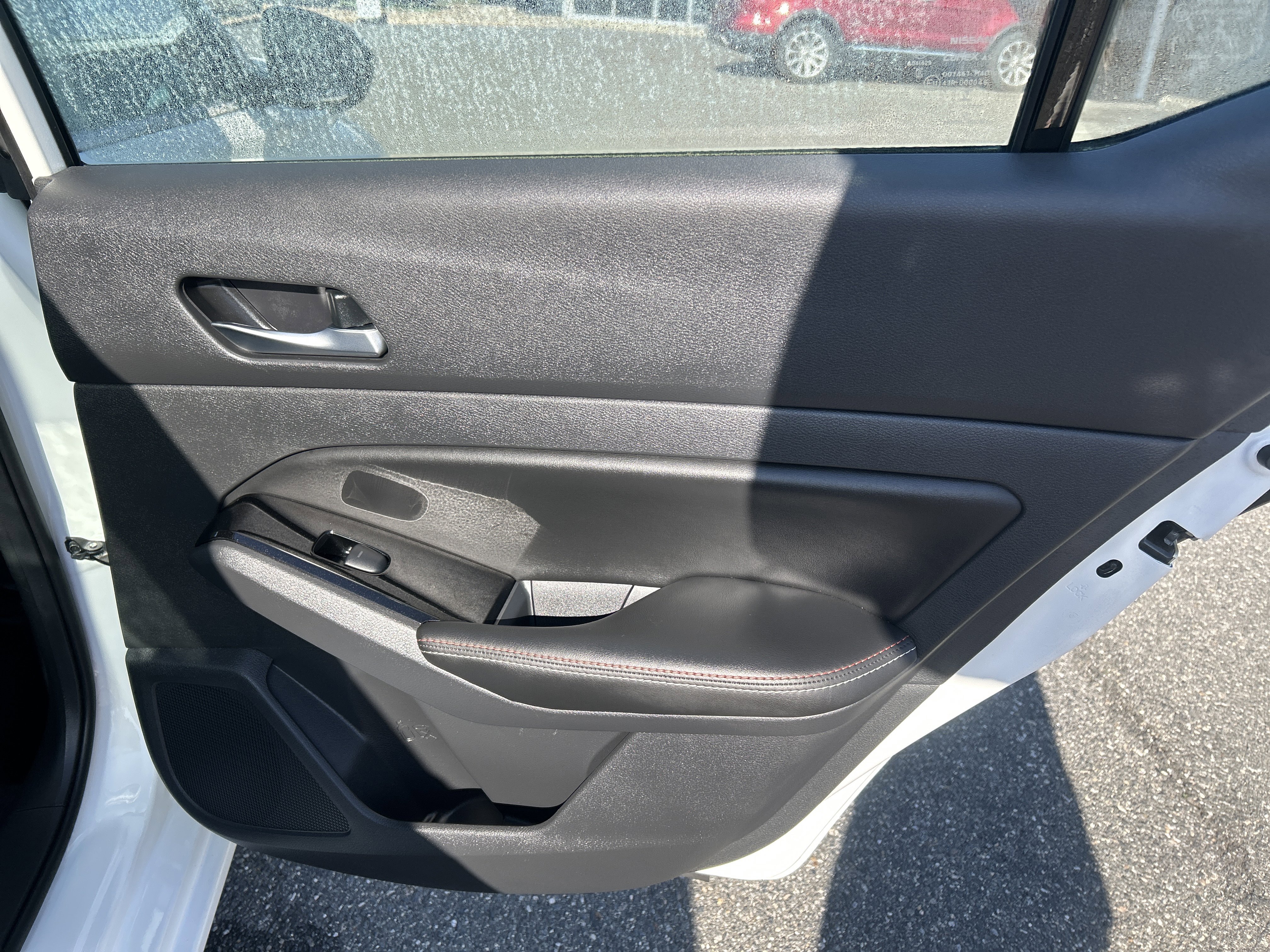 Used 2024 Nissan Altima 2.5 SR w/ SR Premium Package image 18