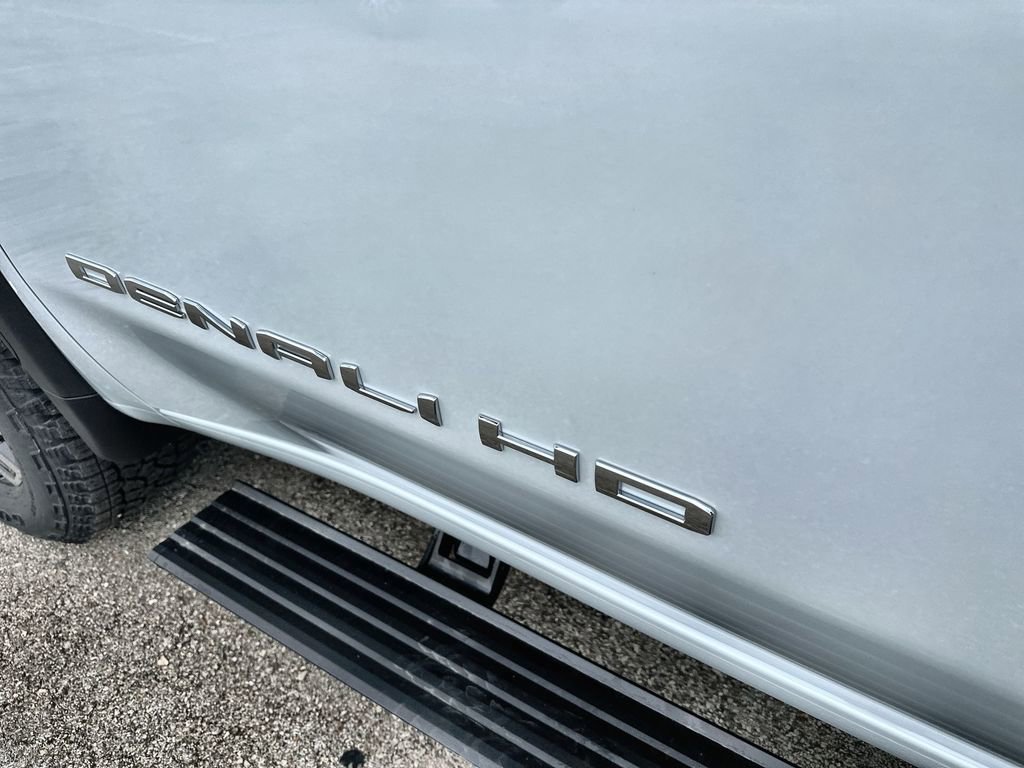 New 2026 GMC Sierra 2500 Denali Ultimate w/ Max Trailering Package image 14