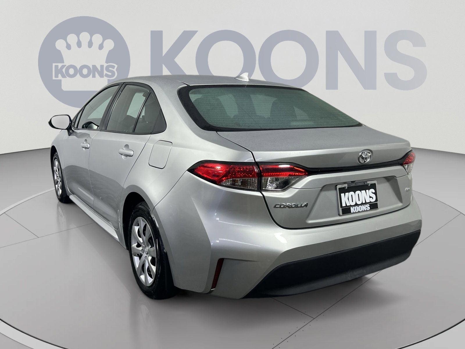 Used 2026 Toyota Corolla LE FWD image 4