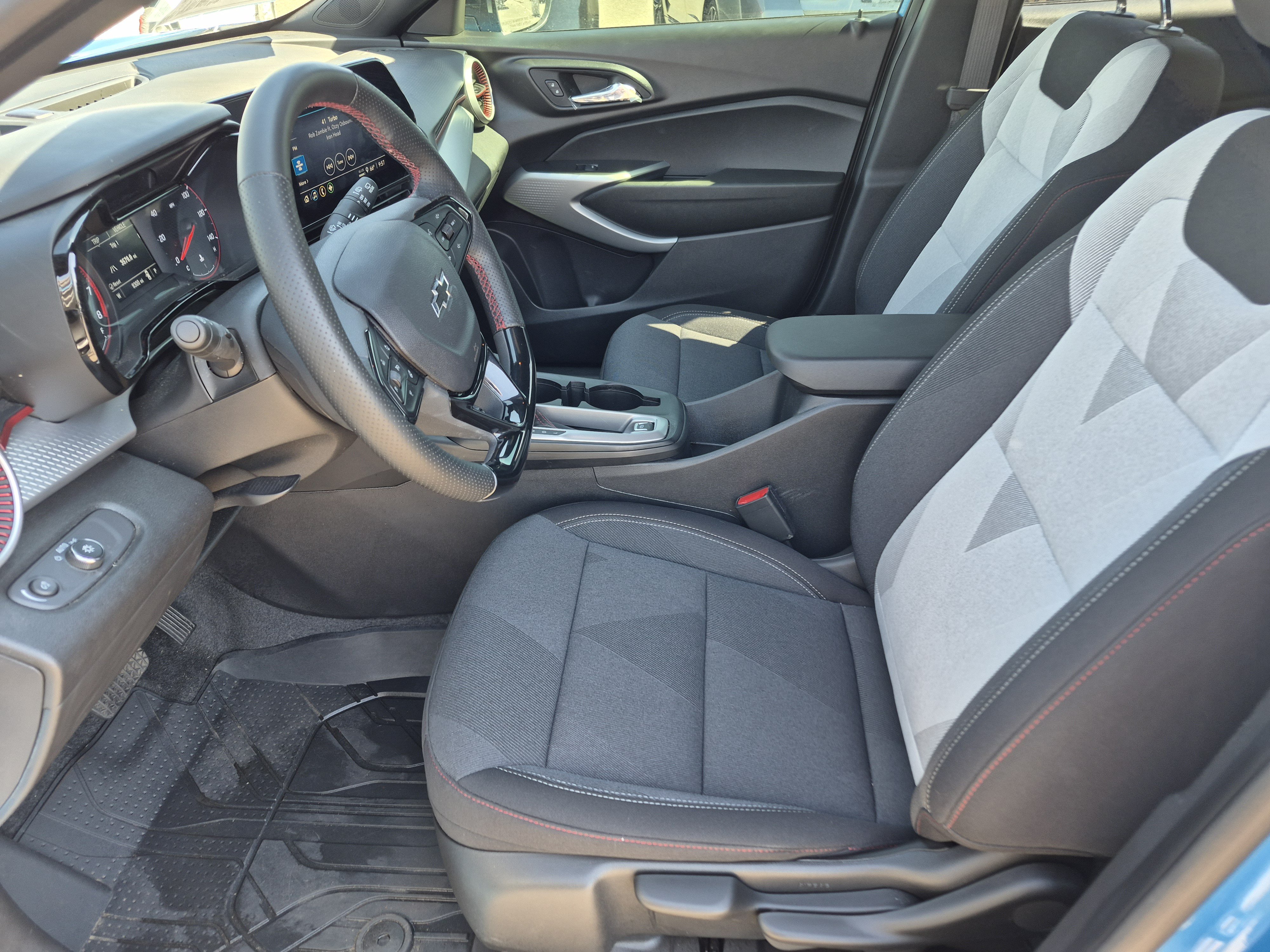Used 2026 Chevrolet Trax RS w/ Driver Confidence Package FWD image 16