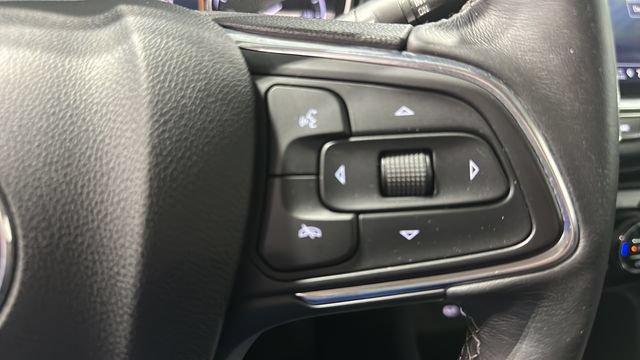 Used 2022 Buick Encore GX Essence w/ Advanced Technology Package FWD image 14