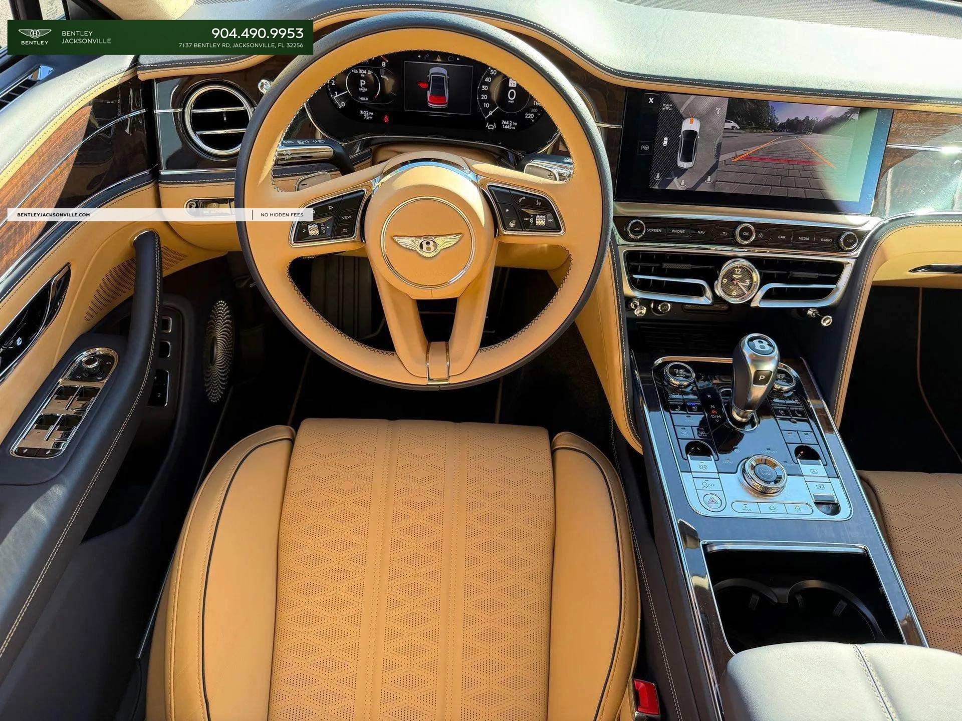 Used 2025 Bentley Flying Spur Plug-In Hybrid image 36