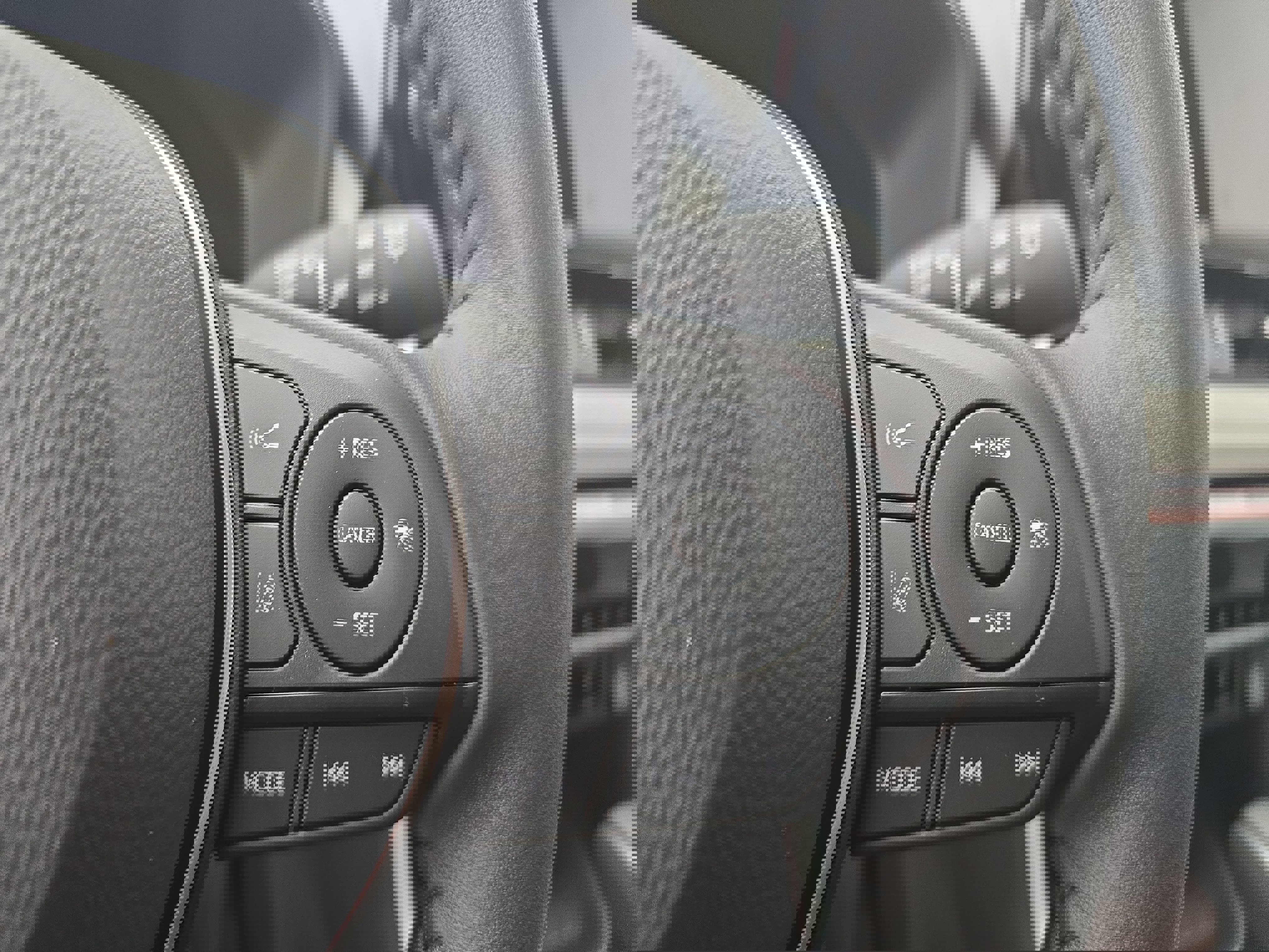 Used 2025 Toyota RAV4 Limited image 18