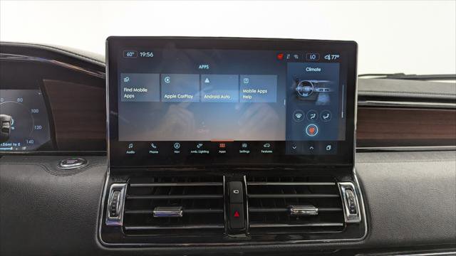 Used 2023 Lincoln Navigator 4WD image 31