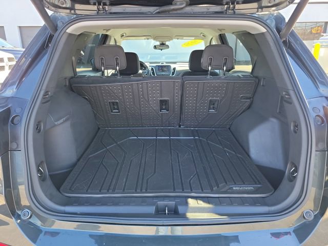 Used 2020 Chevrolet Equinox LT w/ Driver Convenience Package image 11