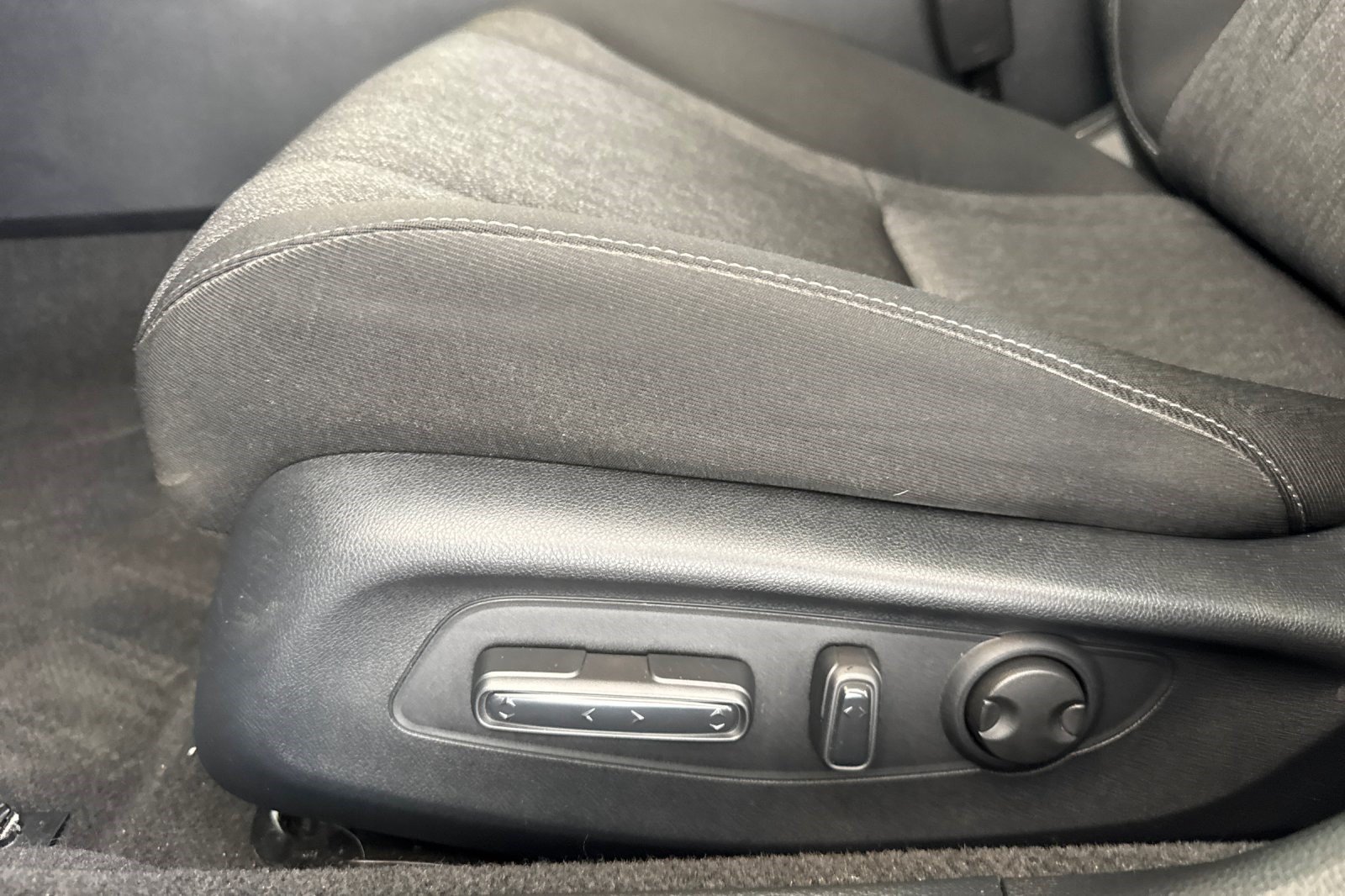 Certified 2025 Honda Accord SE image 14