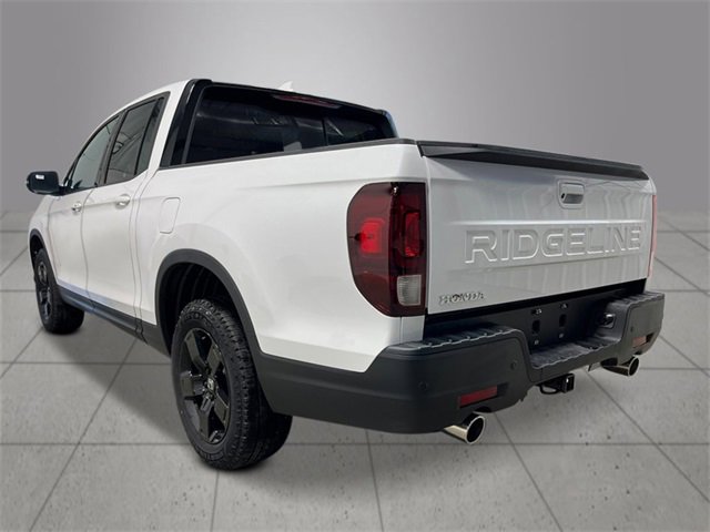 New 2026 Honda Ridgeline Black Edition image 3