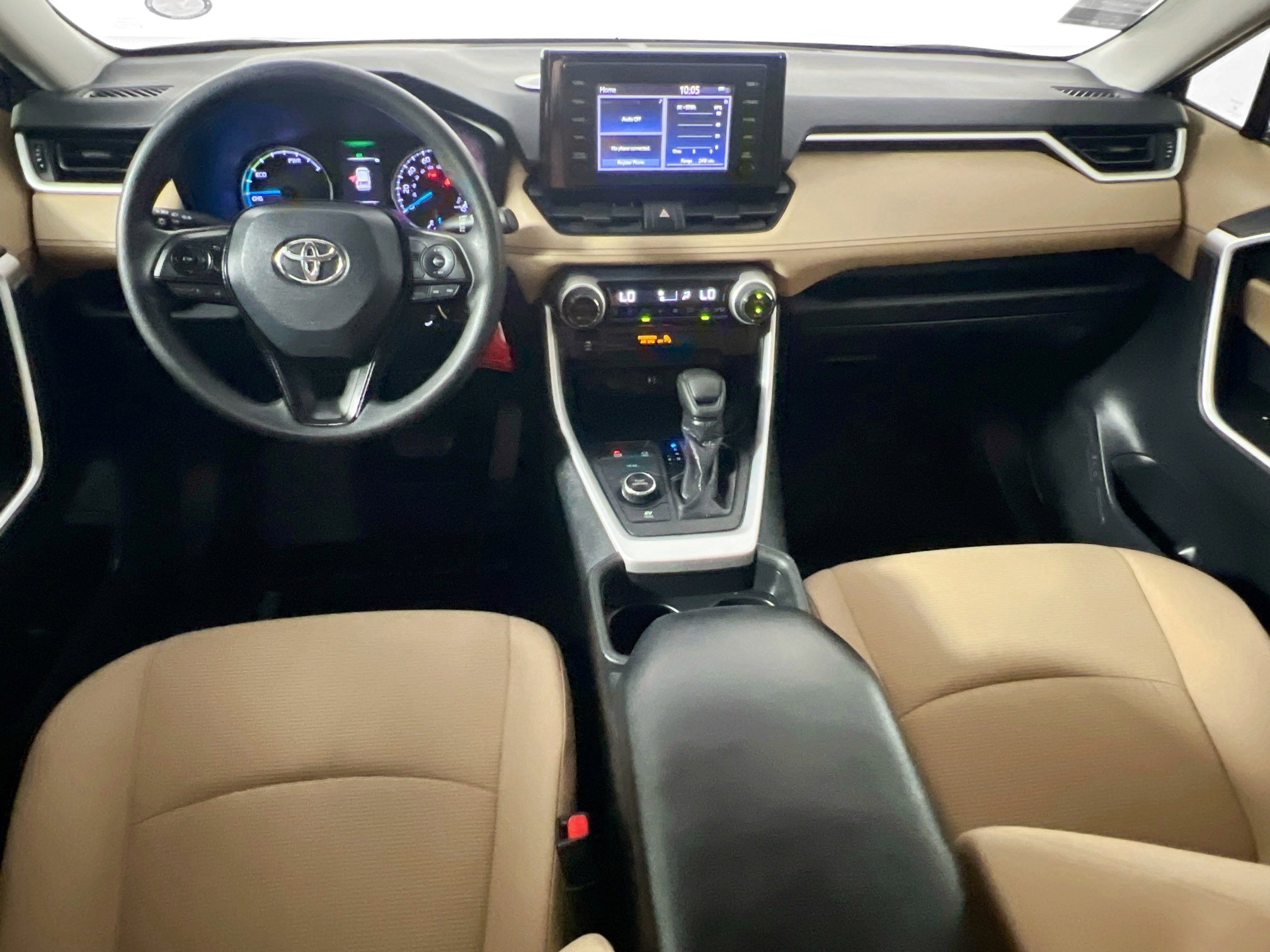 Used 2019 Toyota RAV4 LE image 29