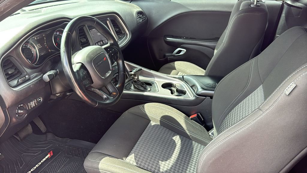 Used 2021 Dodge Challenger SXT image 21