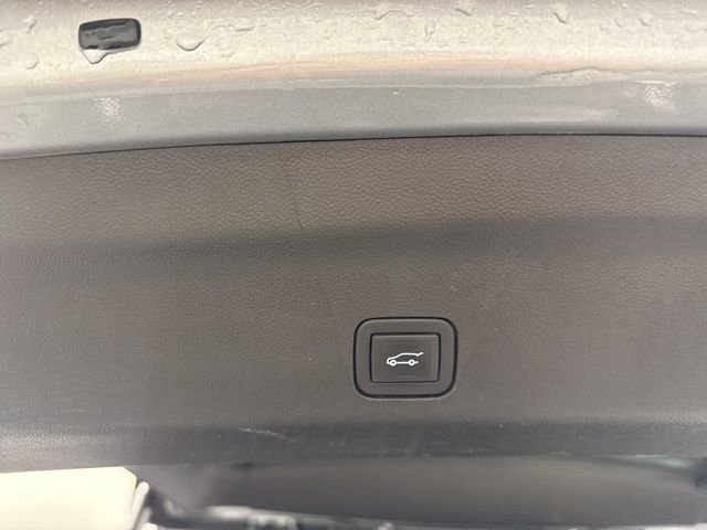 Used 2024 GMC Yukon Denali image 14