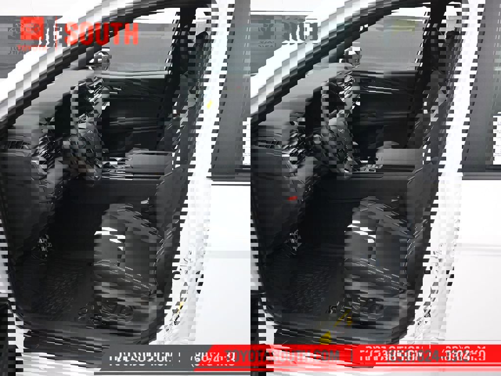 New 2026 Toyota Camry SE image 9