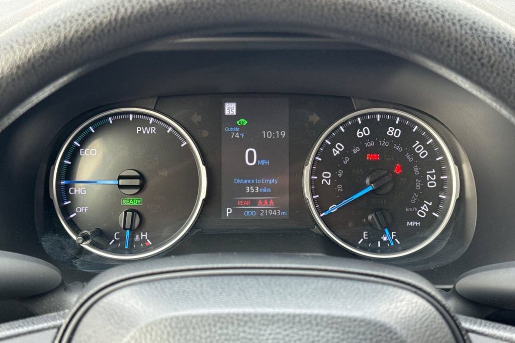 Used 2022 Toyota RAV4 LE AWD/4WD image 23