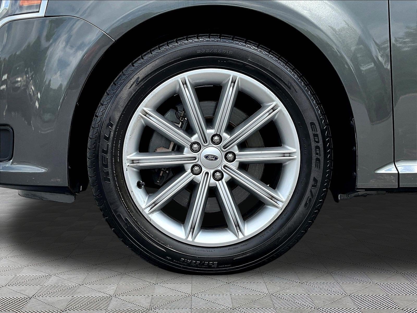 Used 2019 Ford Flex Limited FWD image 34
