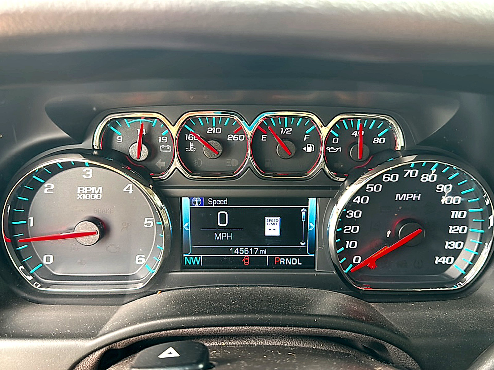 Used 2019 Chevrolet Suburban LT RWD image 9