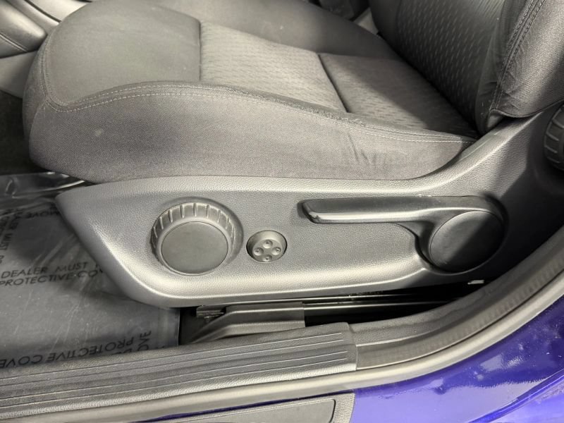 Used 2017 INFINITI QX30 FWD image 85