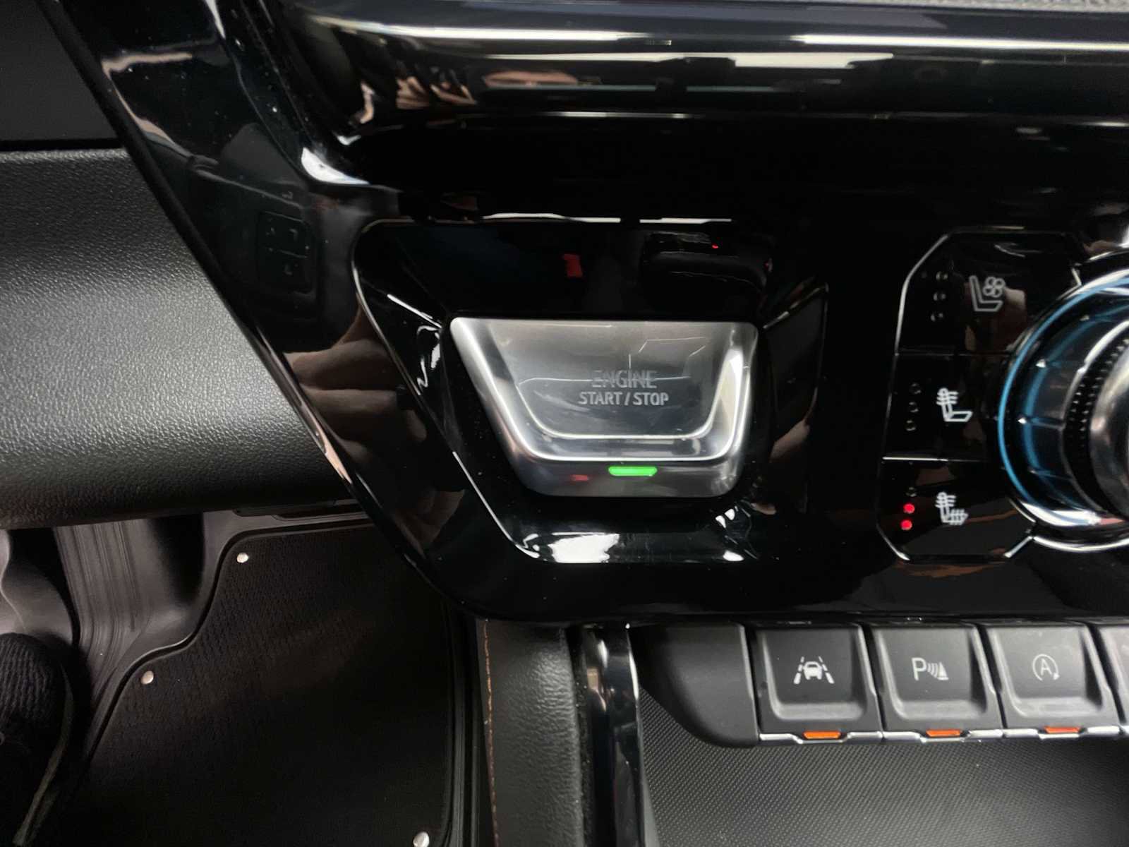 Certified 2024 GMC Sierra 1500 AT4 w/ Technology Package image 16