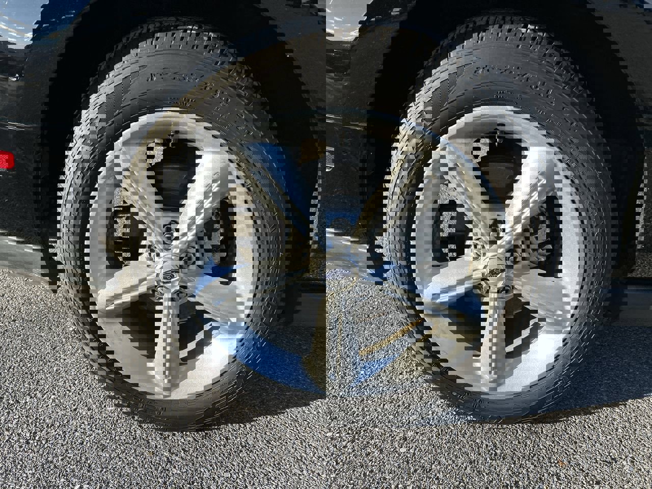 Used 2011 Ford Mustang GT Premium image 9