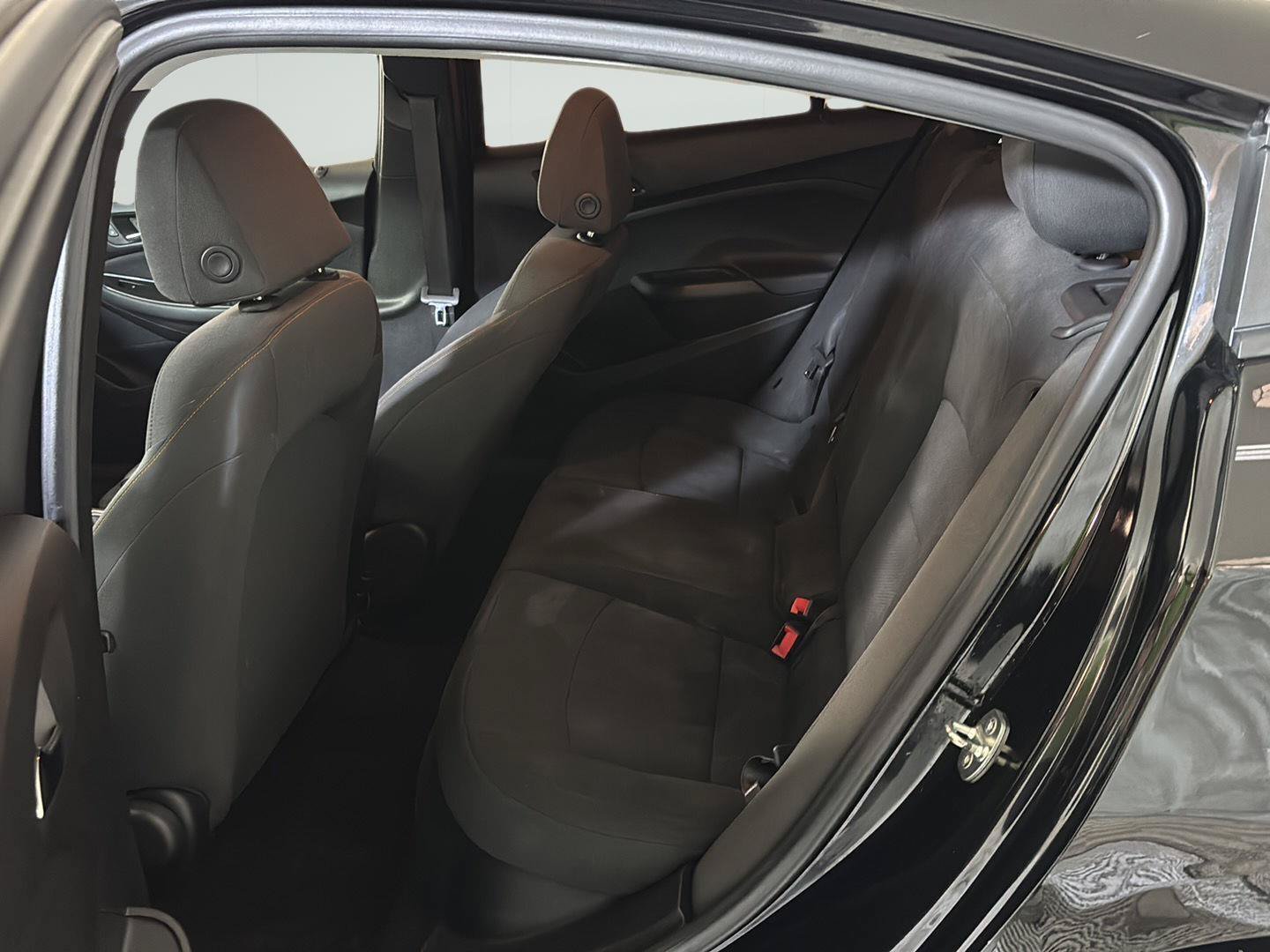 Used 2019 Chevrolet Cruze LS w/ LS Convenience Package FWD image 18
