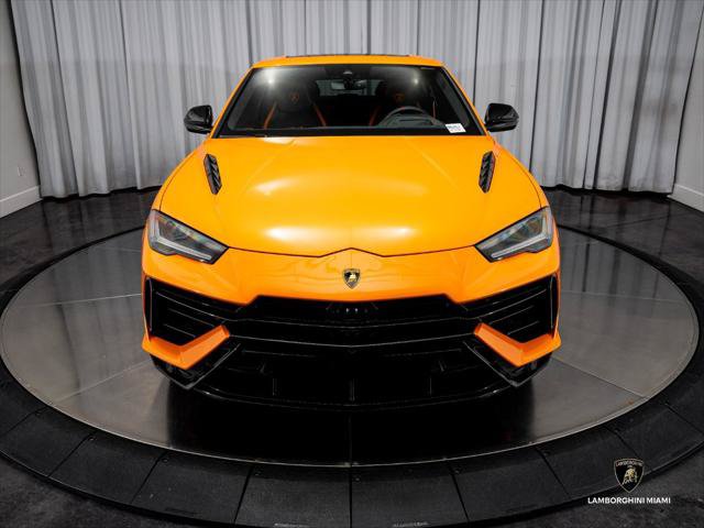 Used 2024 Lamborghini Urus S AWD/4WD image 3