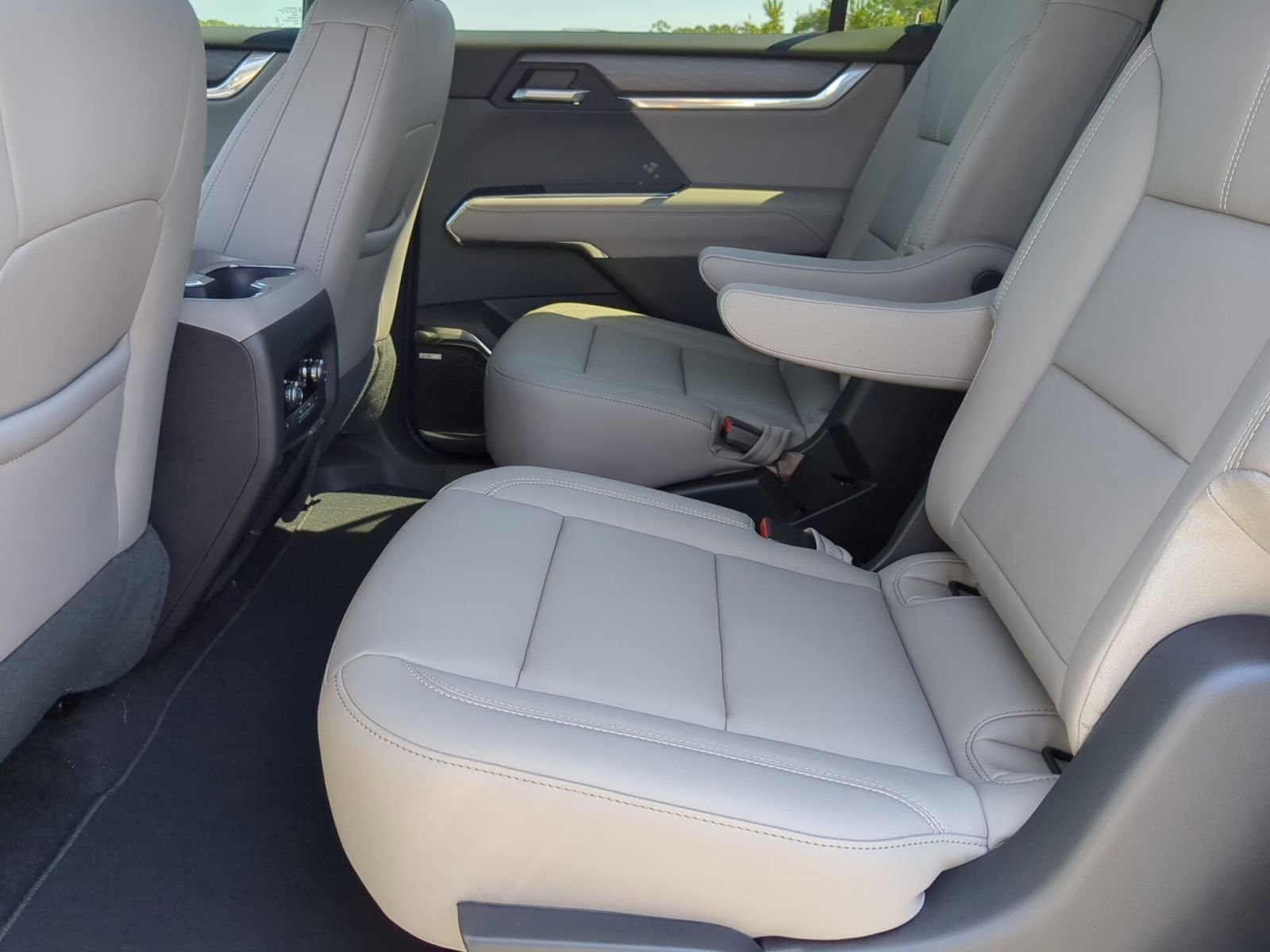 New 2026 GMC Acadia Elevation w/ Elevation Premium Package image 23