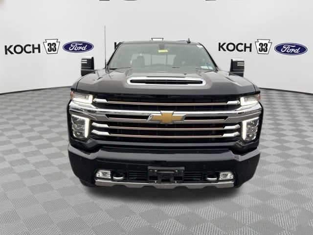 Used 2023 Chevrolet Silverado 2500 High Country w/ Z71 Off-Road Package image 2