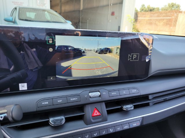 New 2026 Kia K4 FWD image 10