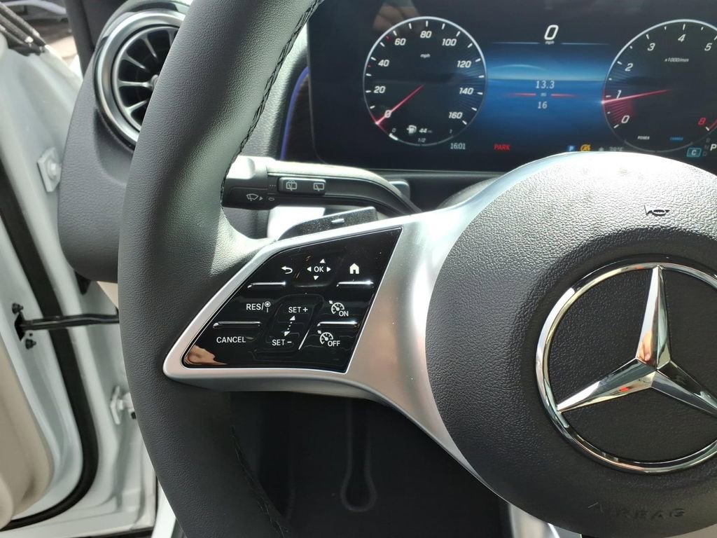 New 2026 Mercedes-Benz GLB 250 4MATIC image 20