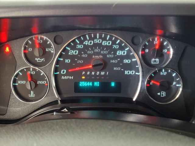 Used 2025 Chevrolet Express 3500 LT w/ LT Preferred Equipment Group RWD image 24