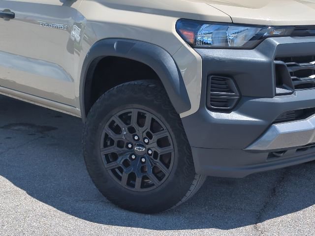 Used 2023 Chevrolet Colorado Trail Boss w/ Advanced Trailering Package AWD/4WD image 2