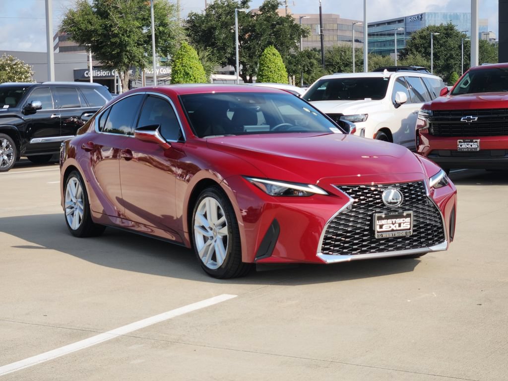 Used 2024 Lexus IS 300 w/ Comfort Package RWD image 3