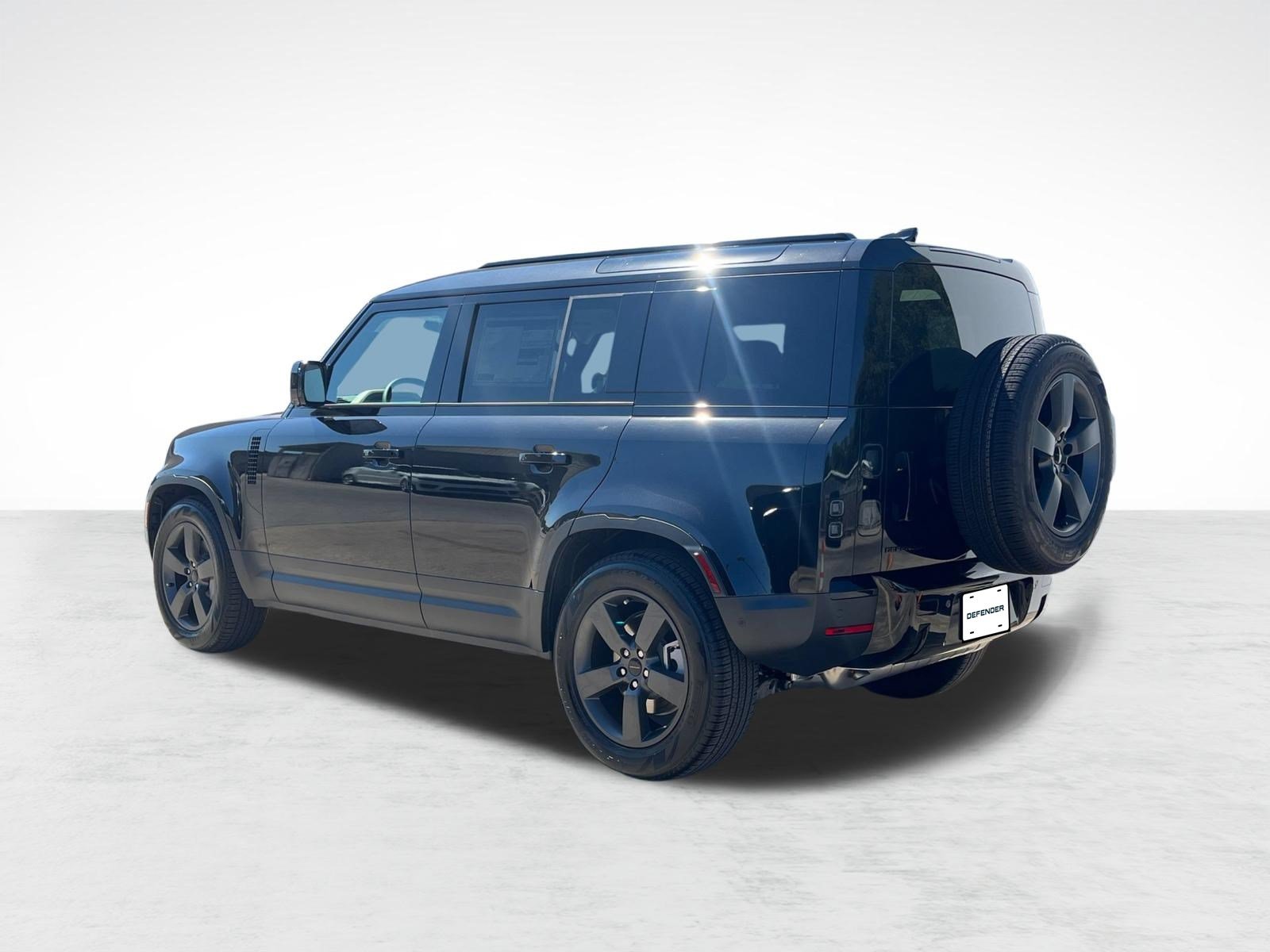 Used 2026 Land Rover Defender 110 S AWD/4WD image 3