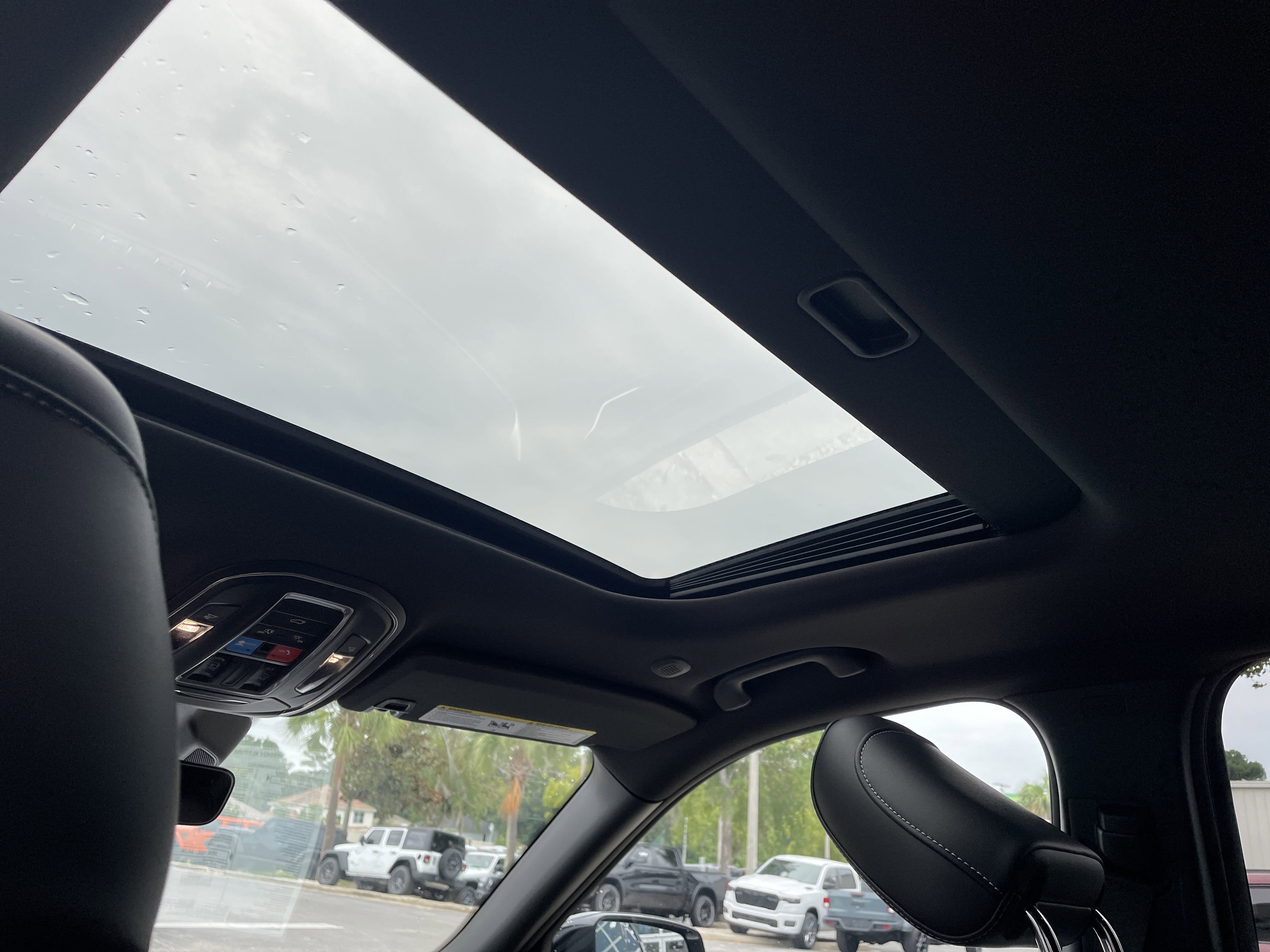 New 2025 Jeep Grand Cherokee Altitude image 61