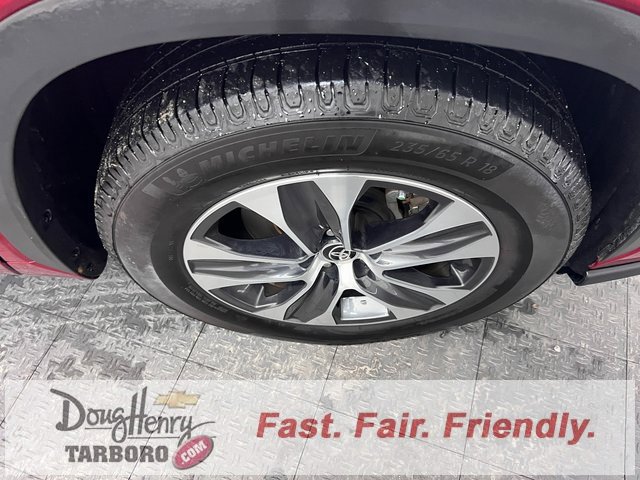 Used 2022 Toyota Highlander XLE image 18