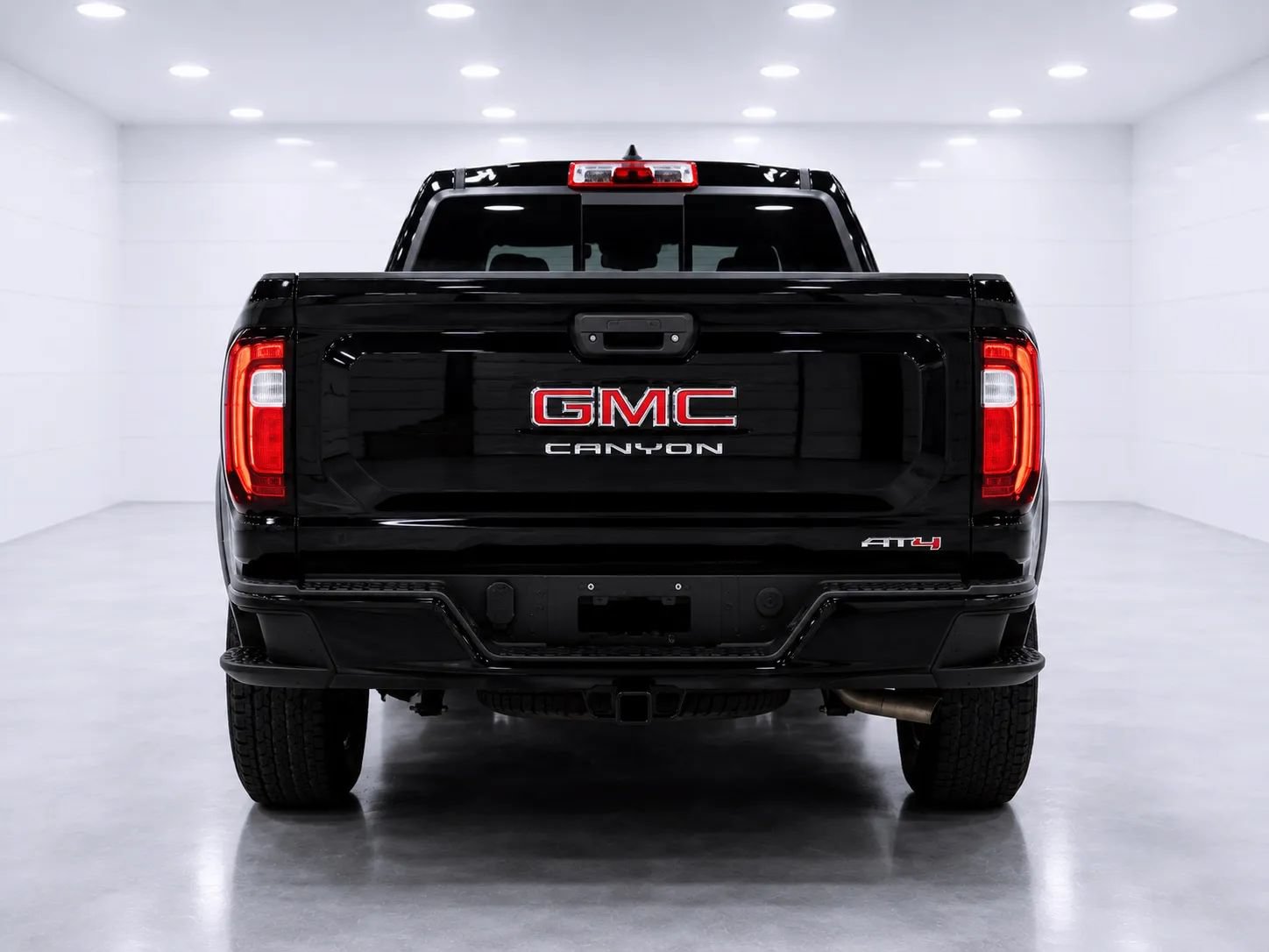 Used 2024 GMC Canyon AT4 AWD/4WD image 4