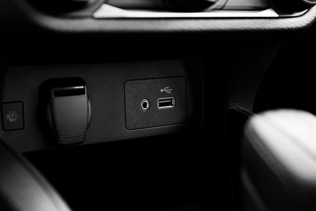 New 2025 Nissan Versa SV w/ Trunk Package image 15