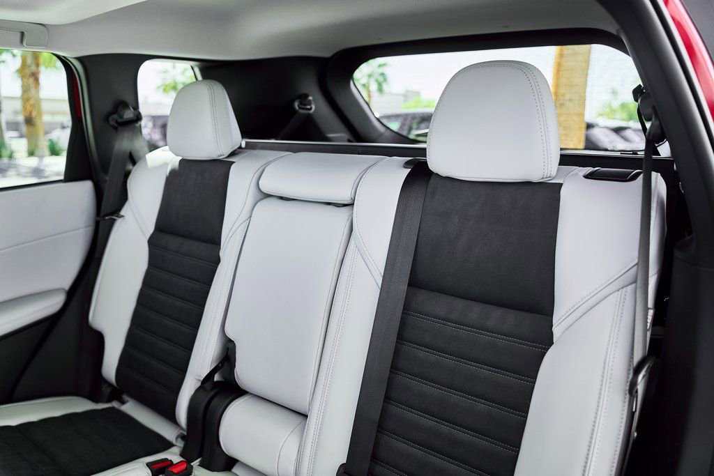 New 2026 Mitsubishi Outlander SE FWD image 29